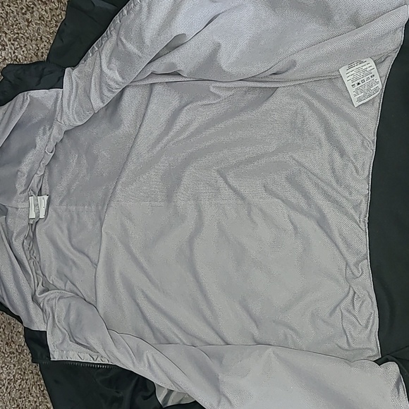Nike Windrunner Jacket - Picture 4 of 9
